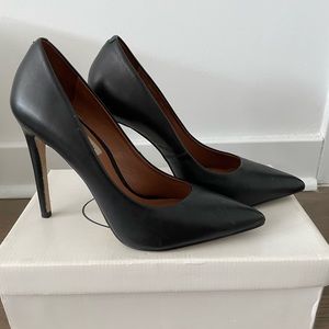 Steve Madden black heels